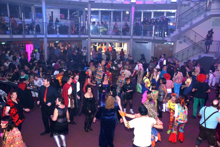 party-007