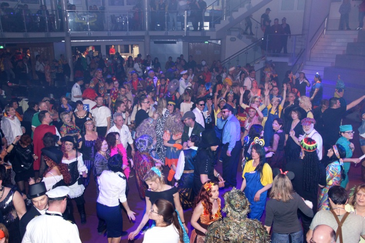 party-024