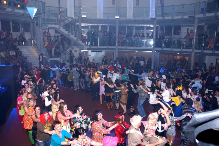 party-028