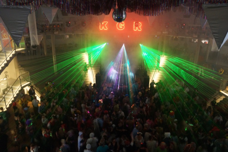 party-015