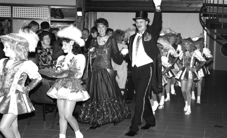 gemeinschaftsball-001