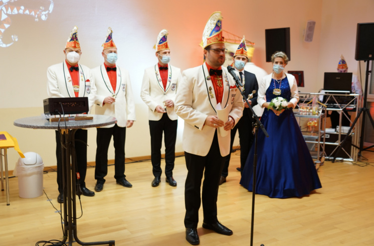 saisoneroeffnung-001