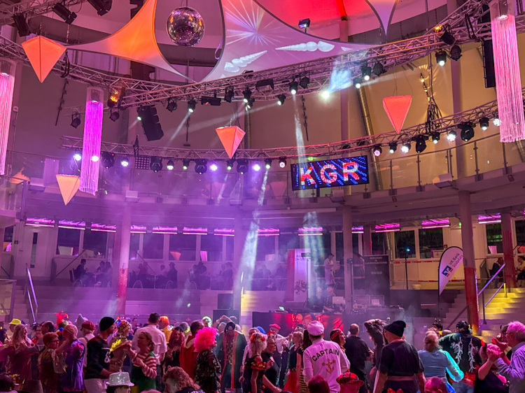 faschingsparty25-009